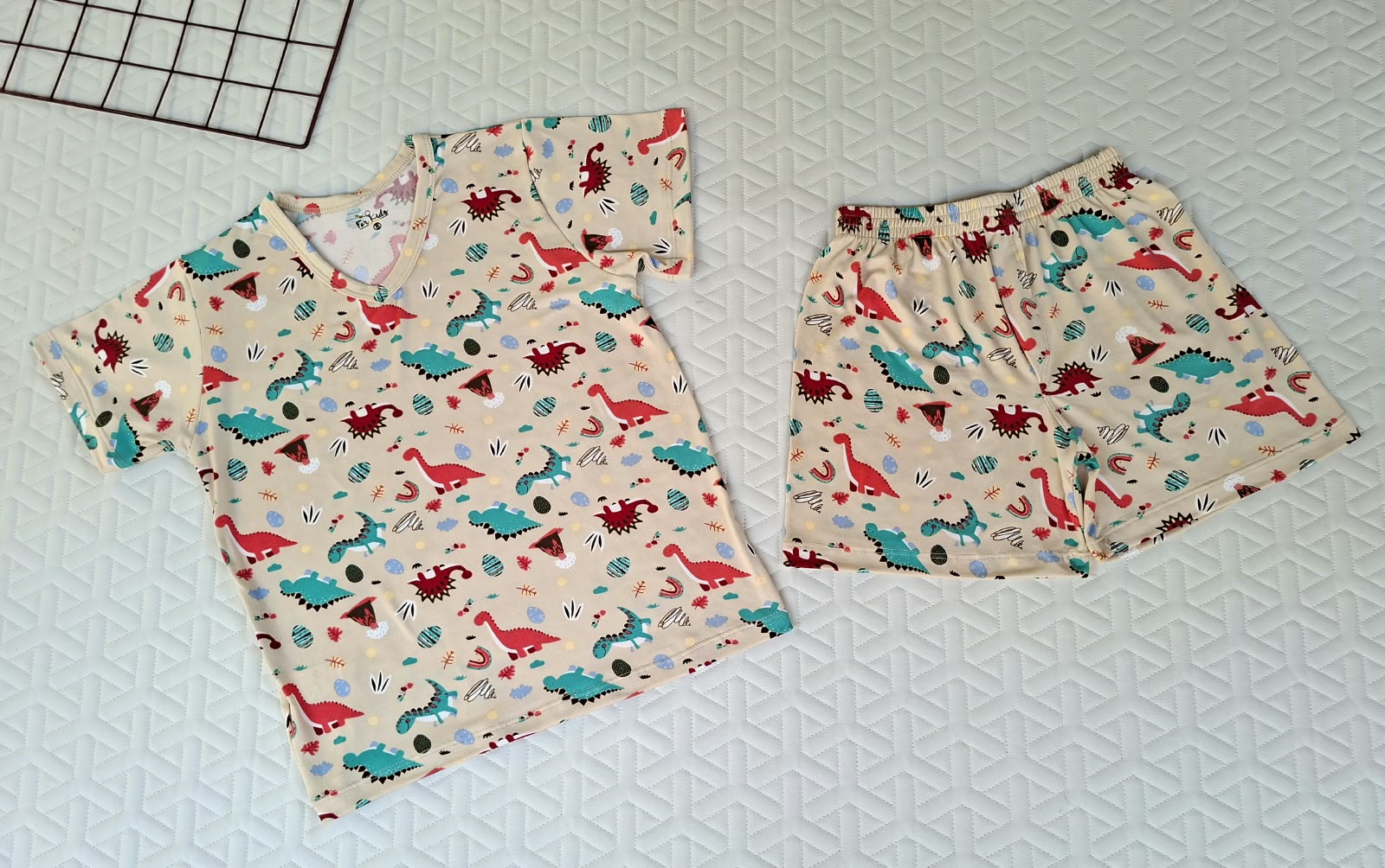 Pijama infantil menino curto em suede tamanho 8